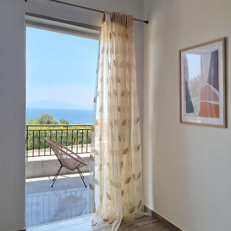 Almyros Aktis Seaview Apartment Kalamata Exteriér fotografie